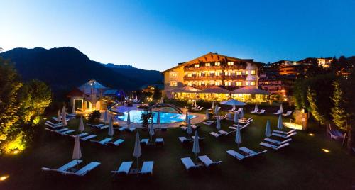 Фотография гостиницы Verwöhnhotel Berghof