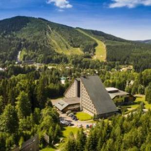 Фотографии гостиницы 
            OREA Resort Sklář Harrachov