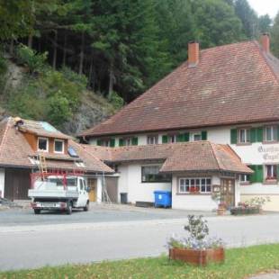 Фотографии гостевого дома 
            Haus Barnabas im Engel, Gasthaus Engel