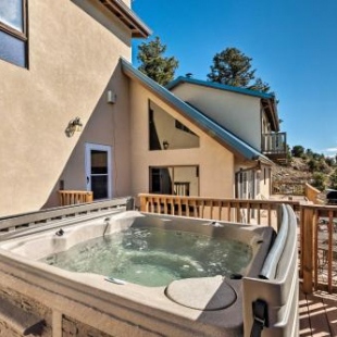 Фотография гостевого дома Ruidoso Home with Hot Tub, Mtn Views and Game Room!