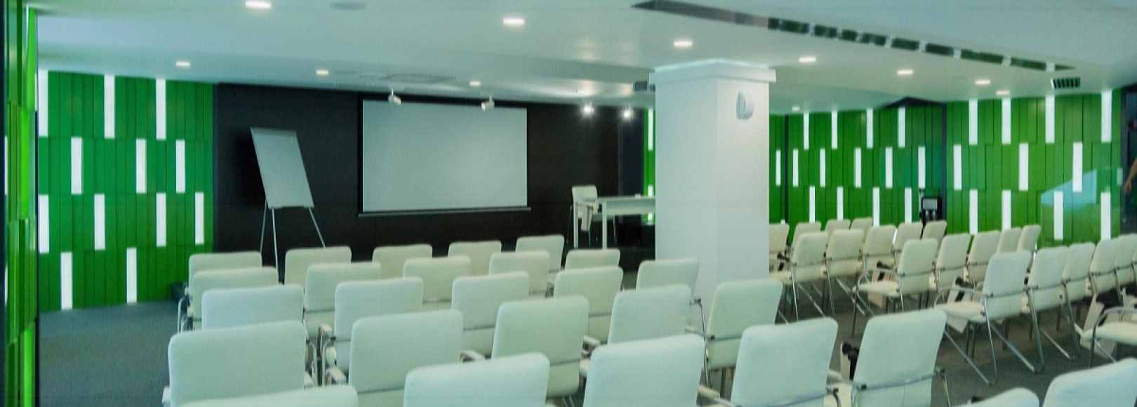 Фотография конференц-зала Конференц-зал Парус №2