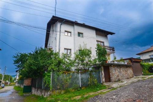 Фотография гостевого дома Topuzovi Guest House