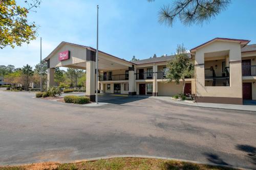 Фотографии мини отеля 
            Red Roof Inn Gulf Shores