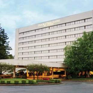 Фотографии гостиницы 
            Doubletree Guest Suites Seattle Airport/Southcenter