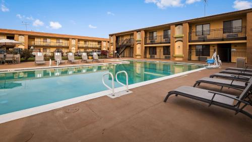 Фотография гостиницы Best Western Roseville Inn