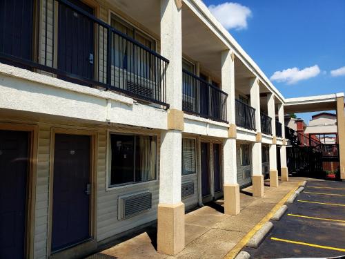 Фотография гостиницы OYO Hotel Alexandria LA- Hwy 165