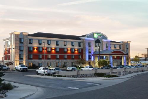 Фотография гостиницы Holiday Inn Express Hotel & Suites Grand Junction, an IHG Hotel