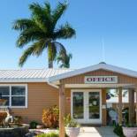 Фотография мотеля Everglades City Motel - Everglades Adventures Inn