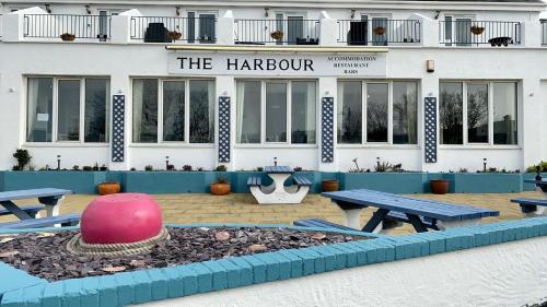 Фотографии гостиницы 
            The Harbour Bar & Bistro