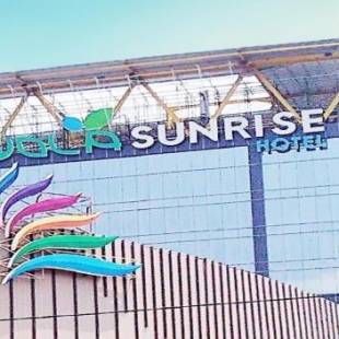 Фотографии гостиницы 
            Hotel Ayola Sunrise Mojokerto