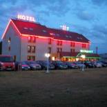 Фотография гостиницы Brit Hotel Essentiel Moulins Avermes