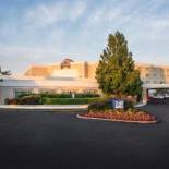 Фотография гостиницы Hilton Cincinnati Airport