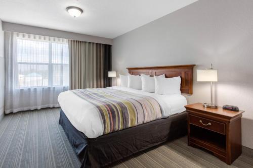 Фотография гостиницы Clarion Pointe Columbus-Bradley Park