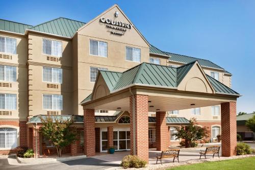 Фотография гостиницы Country Inn & Suites by Radisson, Lexington, VA