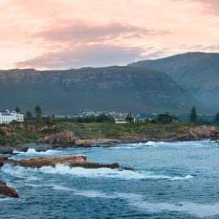 Фотографии гостиницы
The Marine Hermanus