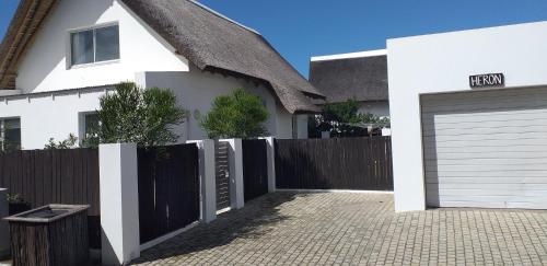 Фотография гостевого дома HERON at Cape St Francis Lifestyle Estate