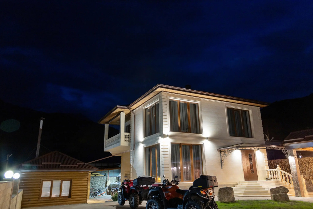 Фотография Коттеджа Частный Дом в Горах с Бассейном