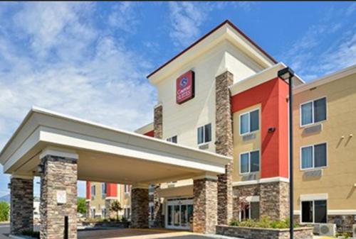Фотография гостиницы Comfort Suites Redding - Shasta Lake