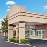 Фотография гостиницы Days Inn by Wyndham Clarksville TN