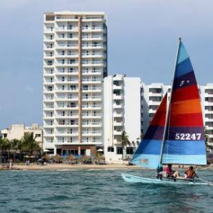 Фотографии гостиницы 
            Pacific Palace Beach Tower Hotel