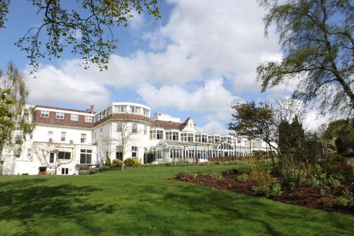 Фотография гостиницы Bromley Court Hotel London