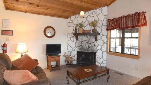 Фотографии гостевого дома 
            Coronado, Cabin at Ruidoso, with Forest View