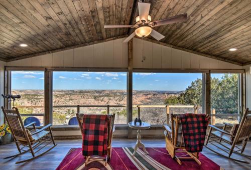 Фотографии гостевого дома 
            Renovated Home Overlooking Palo Duro Canyon!