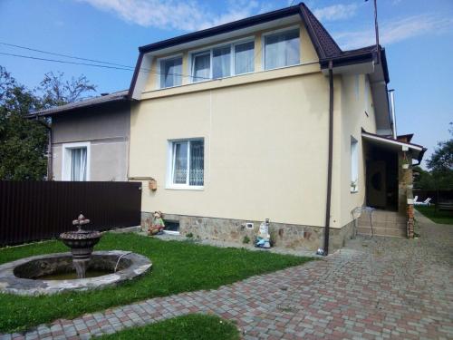 Фотография гостевого дома Прикарпатская вилла