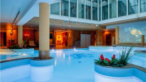 Фотографии гостиницы 
            Grand Rose SPA Hotel