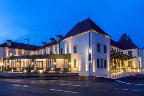 Фотография гостиницы Hôtel & Spa Les Sept Fontaines Best Western Premier
