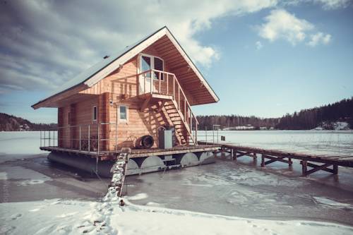 Фотография базы отдыха Микли-Ольгино