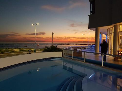 Фотография гостиницы Ocean Breeze Hotel