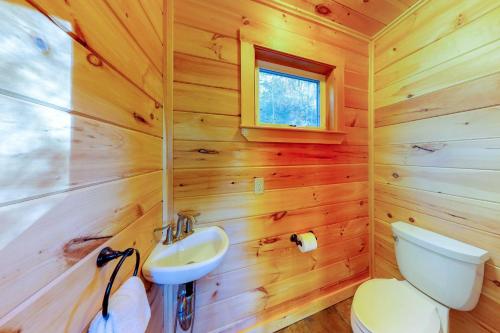 Фотография гостевого дома Andover Retreat