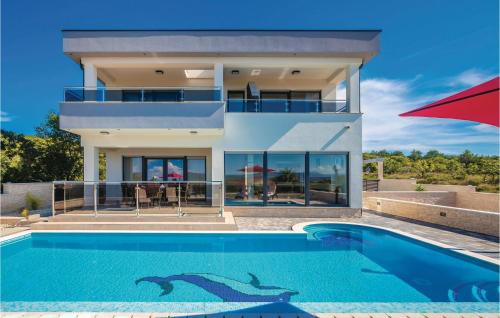 Фотография гостевого дома Four-Bedroom Holiday Home in Punat