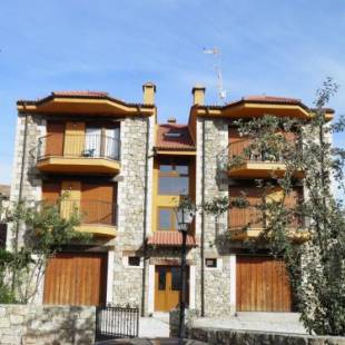 Фотографии гостевого дома
Mirasierra II Y III