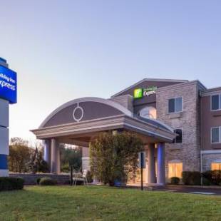 Фотографии гостиницы 
            Holiday Inn Express Branford-New Haven, an IHG Hotel