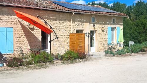 Фотография гостевого дома LOCATIONS RIVES DE SEUGNE - Claveau