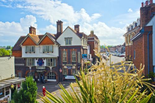 Фотографии мини отеля 
            The Bear Marlborough