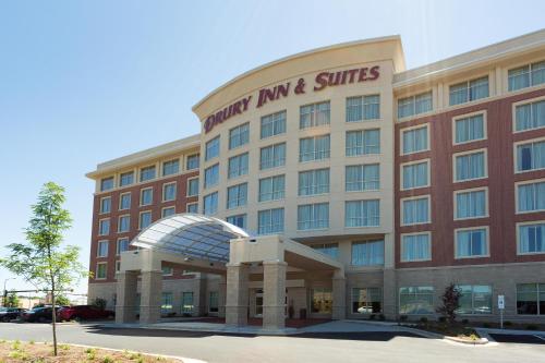 Фотография гостиницы Drury Inn & Suites Burlington