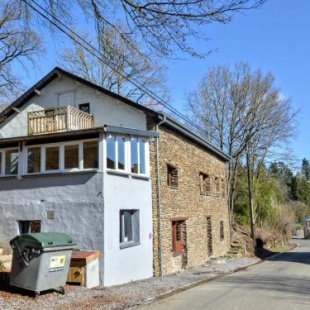 Фотография гостевого дома Modern Holiday Home with Jacuzzi and Sauna in Ardennes