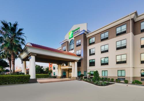 Фотографии гостиницы 
            Holiday Inn Express Northwest near Sea World, an IHG Hotel