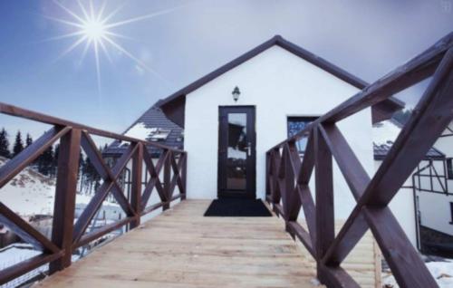 Фотографии мини отеля
Артотель