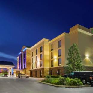 Фотографии гостиницы 
            Holiday Inn Express Hotel & Suites Fort Wayne, an IHG Hotel