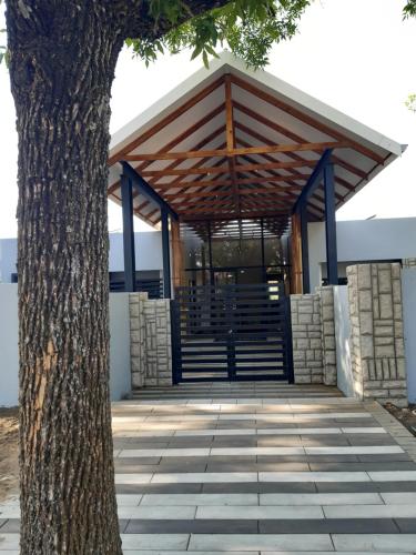 Фотография гостевого дома The Hank Guesthouse ta SHD