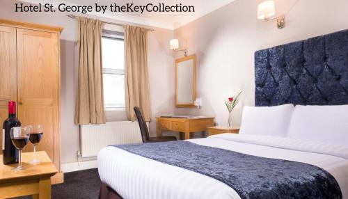 Фотография гостиницы Hotel St George by Nina