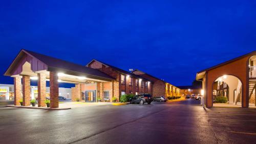 Фотография гостиницы Best Western Falcon Plaza