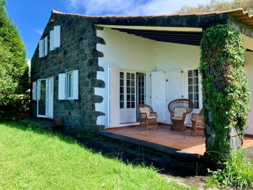 Фотографии гостевого дома 
            Stone House - Sete Cidades