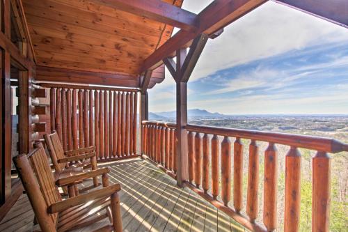 Фотографии гостевого дома 
            Upscale Retreat with Deck, Hot Tub, and Stunning Views