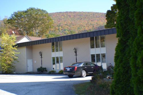 Фотография мини отеля Toll Road Inn