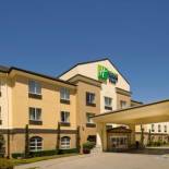 Фотография гостиницы Holiday Inn Express Hotel and Suites DFW-Grapevine, an IHG Hotel